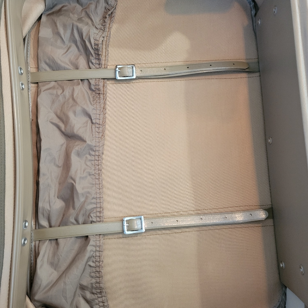 Vintage Suitcase - Picture 7 of 8